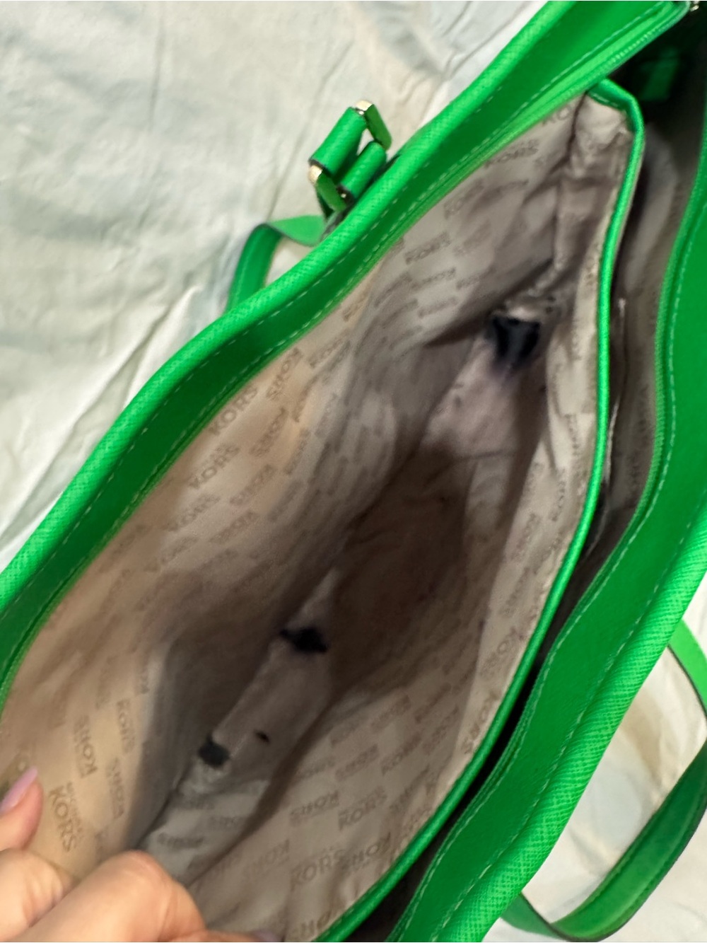 Michael Kors attractive Bright Green large tote! - Picture 10 of 10